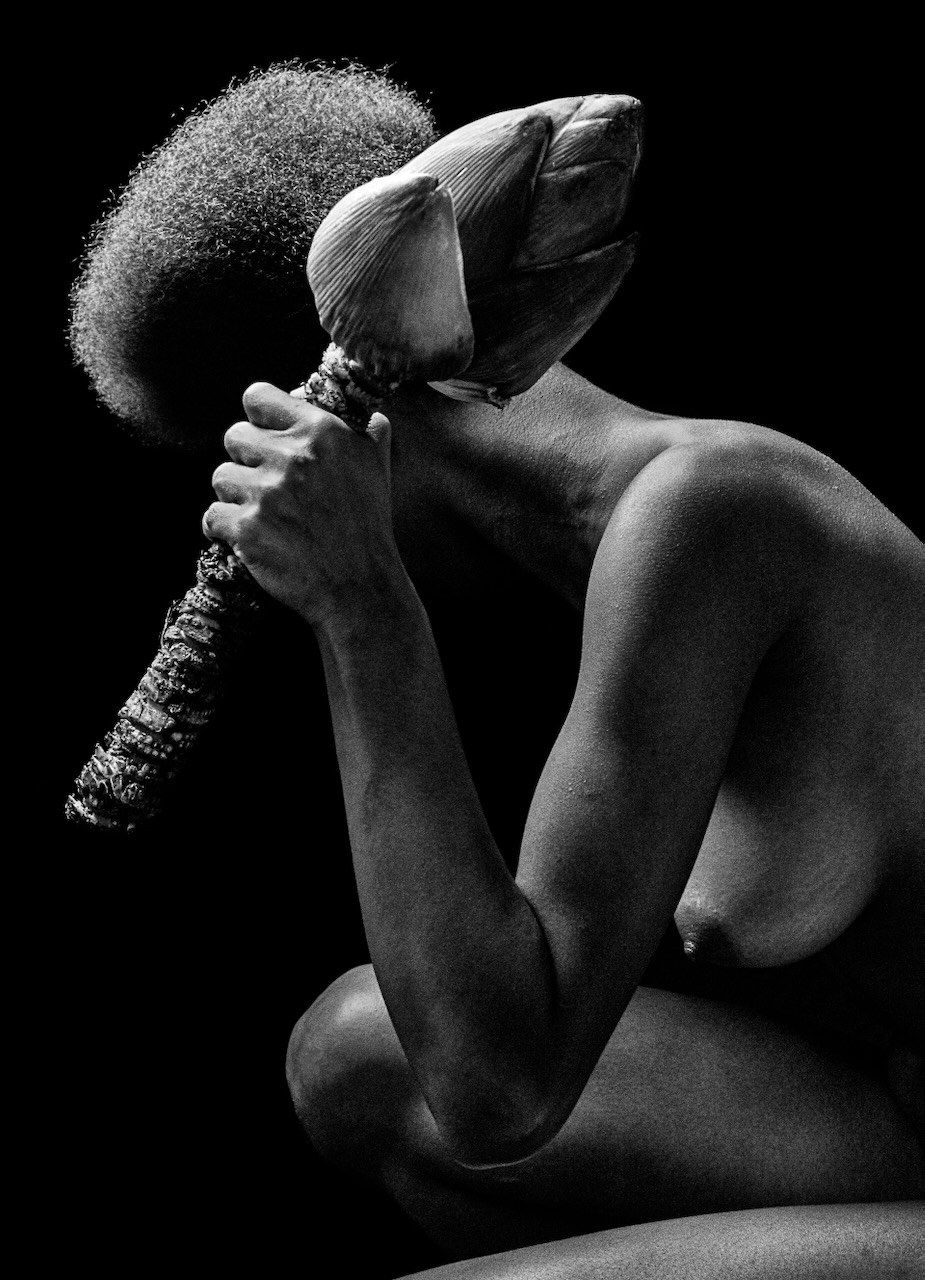 Bauer Sá, Ouvindo Ossanha, da série Nós, por exemplo [Hearing Ossanha, from the Us, for example series], década de 90 ['90s]/2024