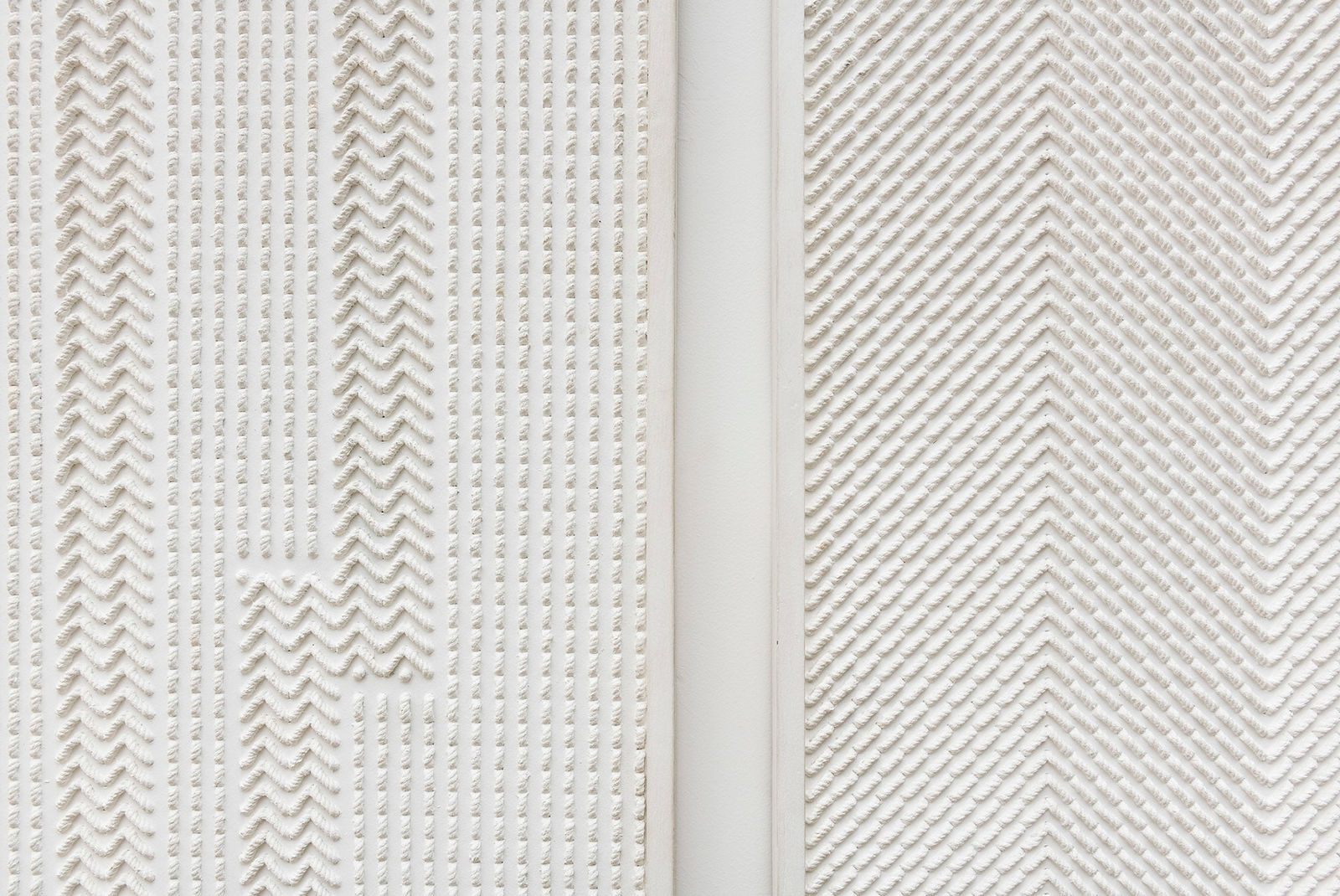 Heloísa Juaçaba, Sem título [Untitled], da série [from the series] Relevo Branco sobre Branco, década de 1980 [1980s]