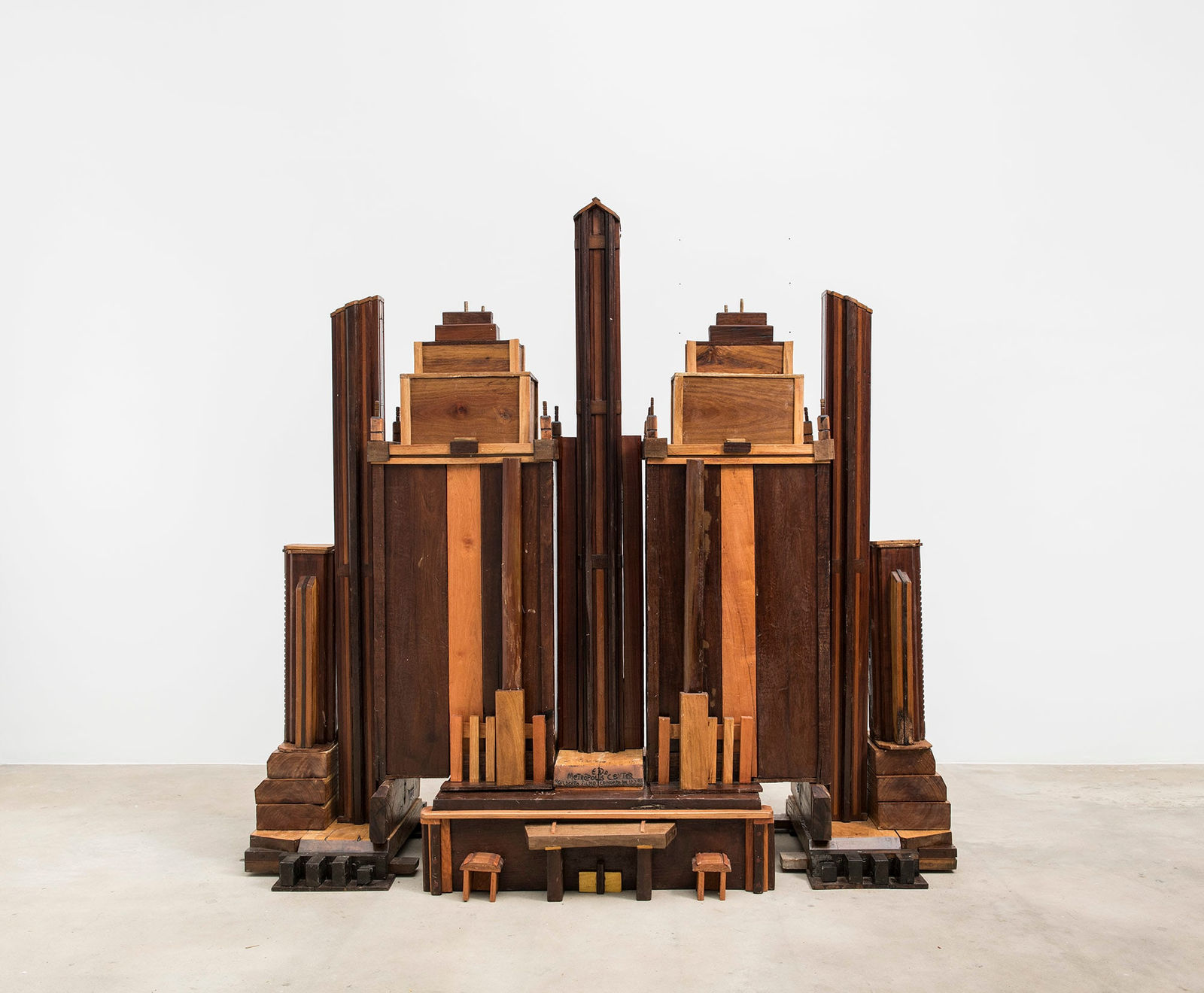 Gilberto Filho, Ed. Metropolis Center, 2024