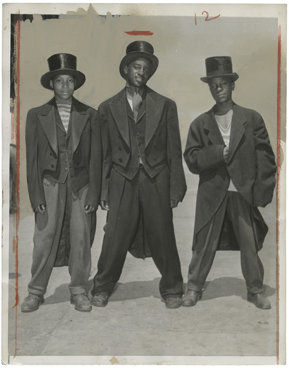 Weegee, Attend Harlem Party, 1943
