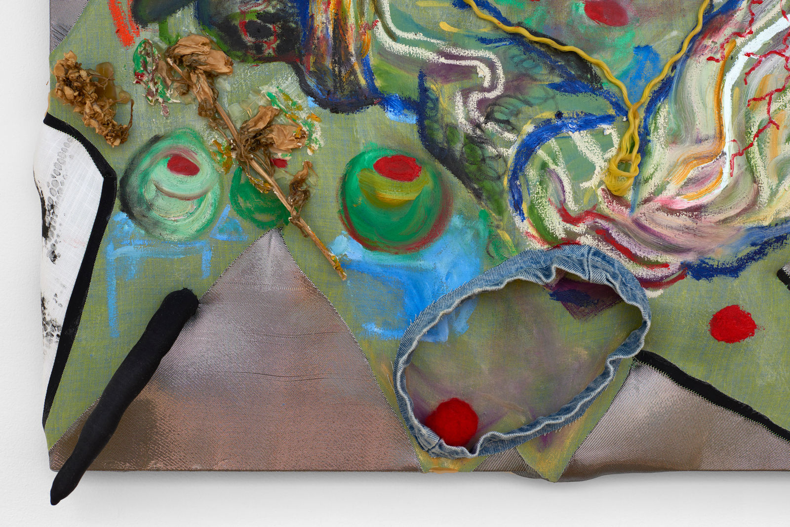 Detail of artwork by Yuli Yamagata titled “Palhaço Alquimista (alchemist clown)