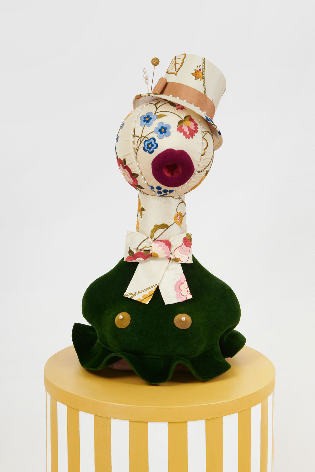 Ryan Wilde, Madame Chapeau!, 2022