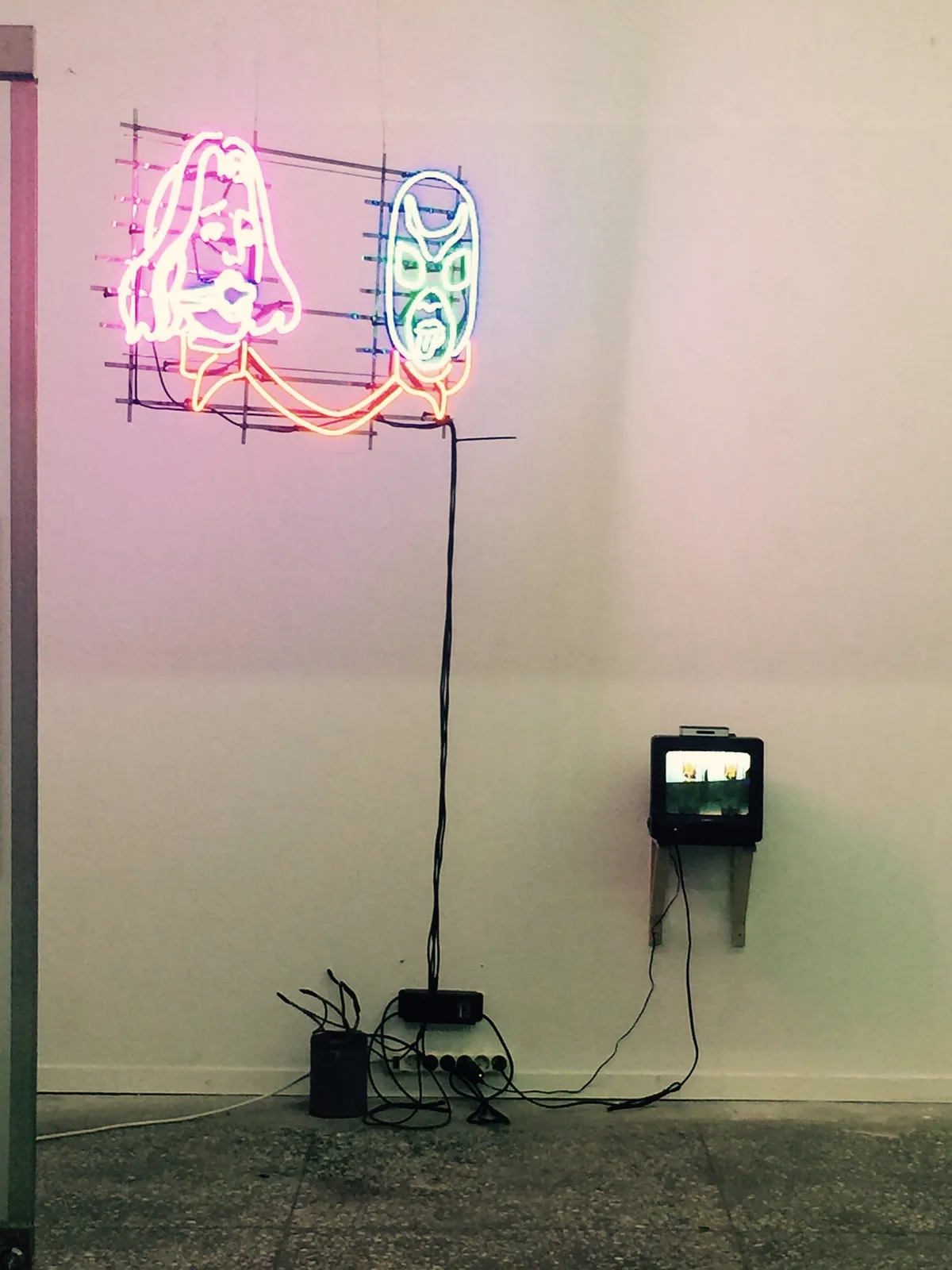 Insane PARK, floating woman singling man, 2016