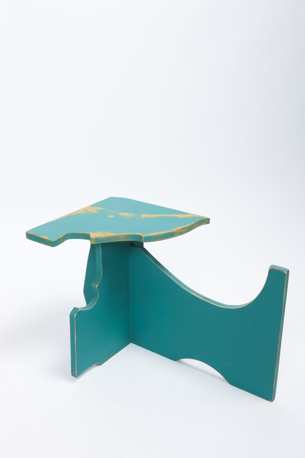 GWON Osang x KIM Min-ki, Green-Colored Stool 5, 2018