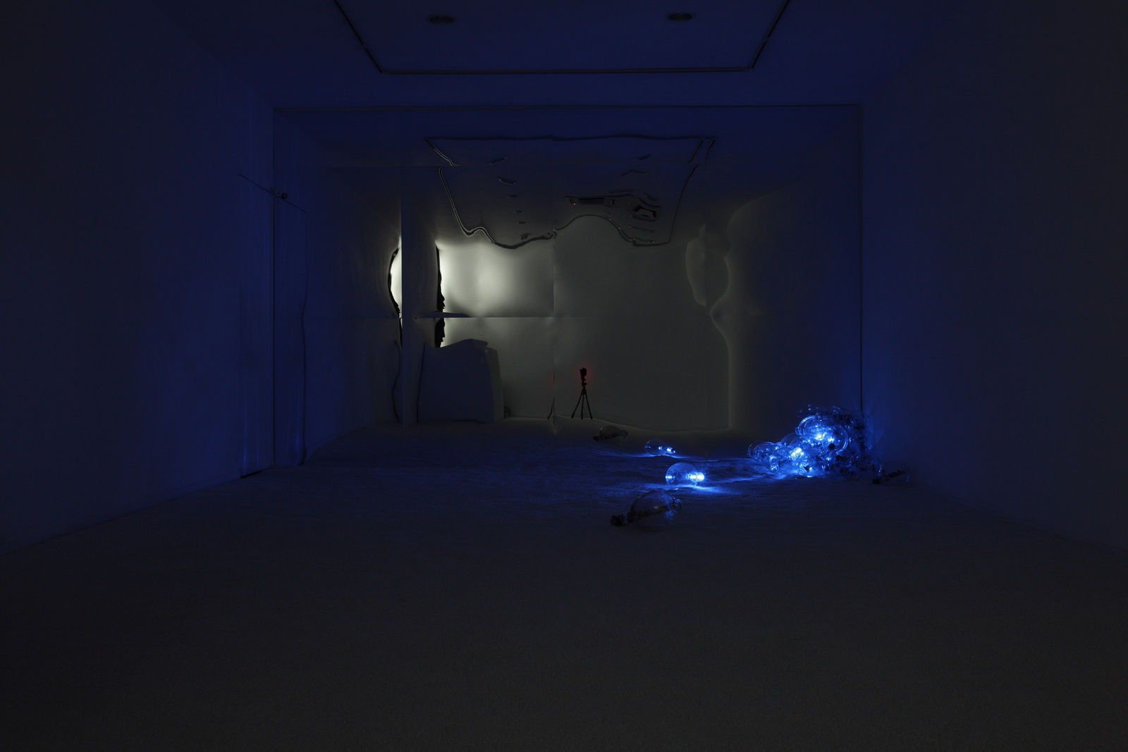 BOO Jihyun, Resting (休), 2010