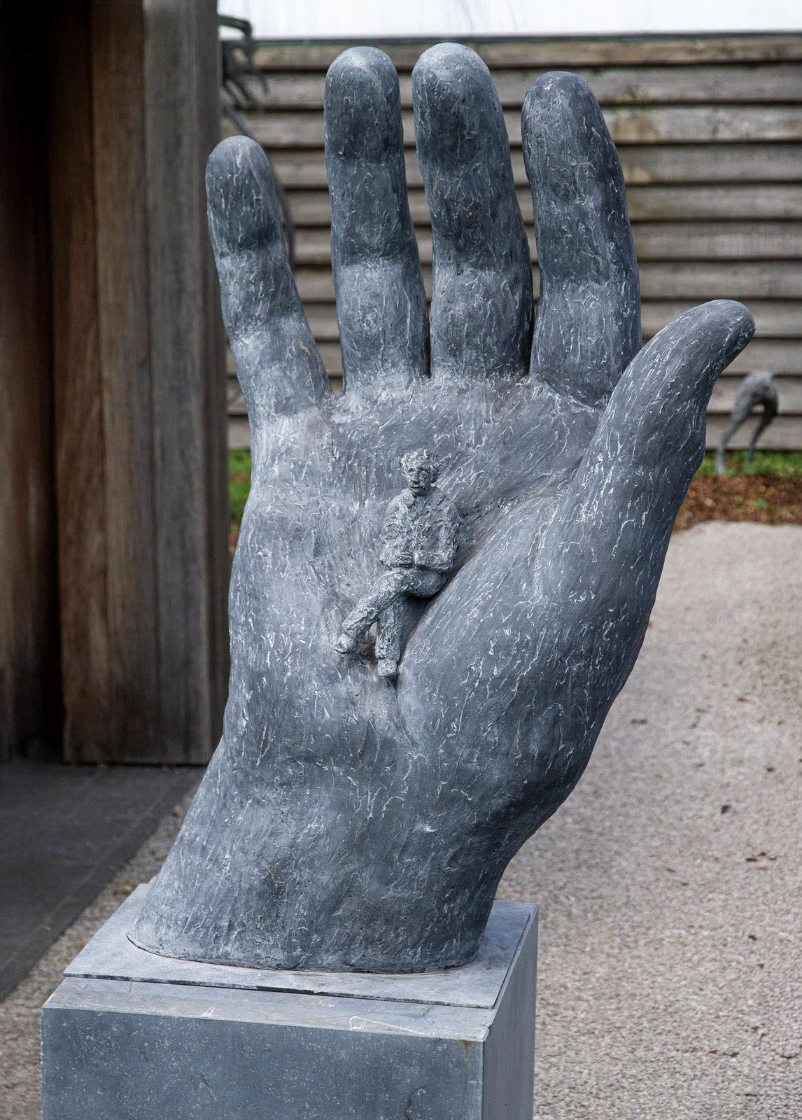 LINDE ERGO, EINSTEIN