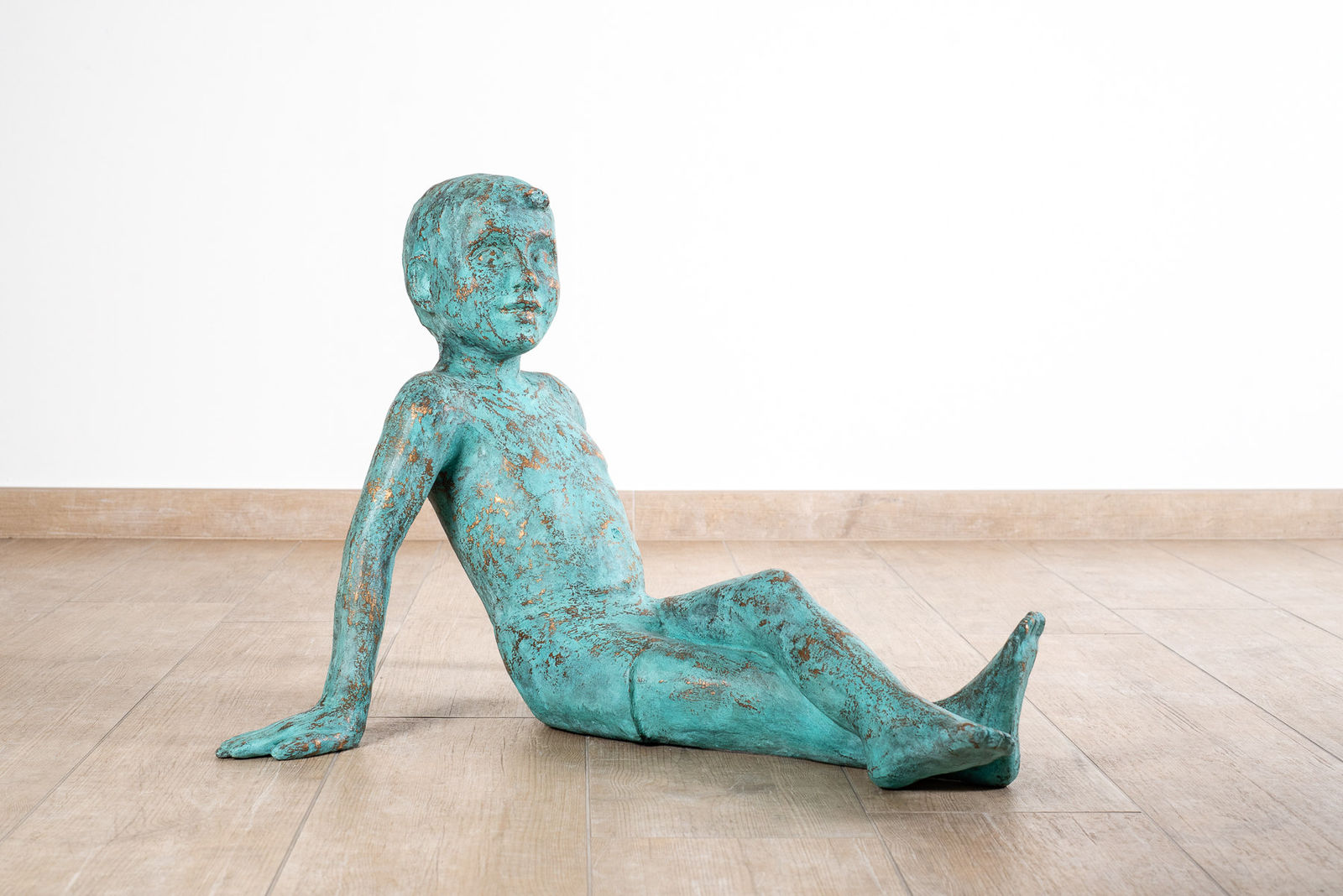 BABETTE DEGRAEVE, ZITTEND MANNETJE 'RELAX', 2024