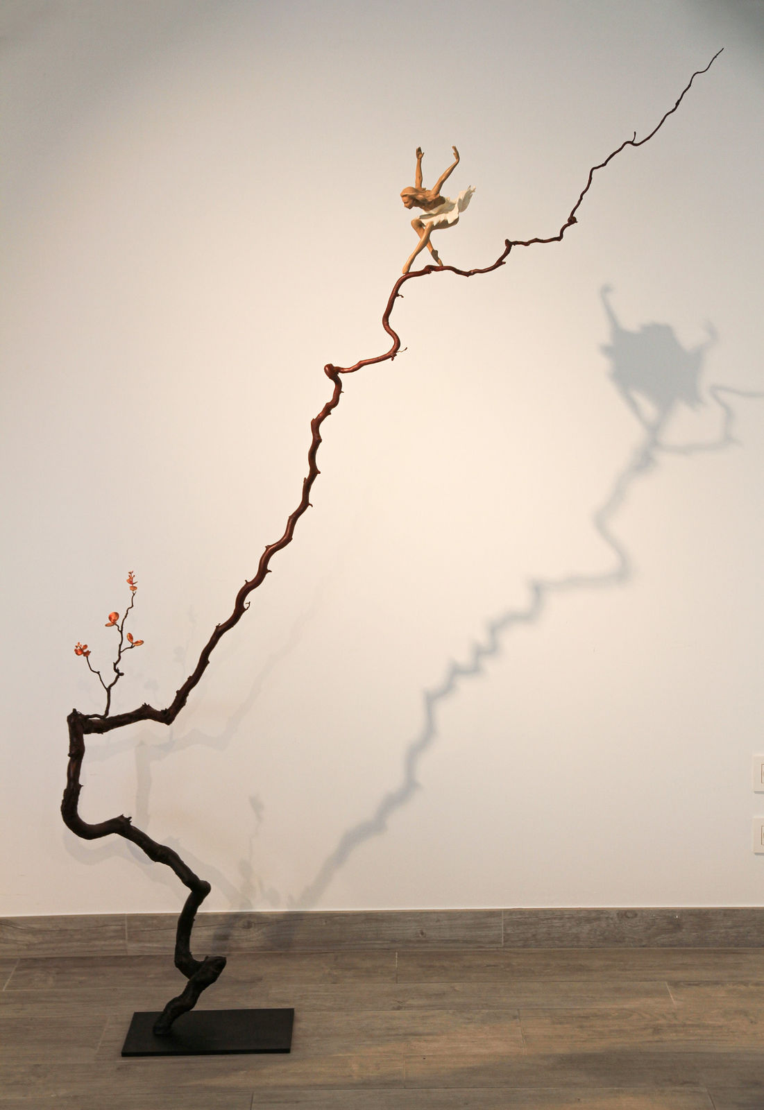 LUO LI RONG, BEYOND BOUNDARIES