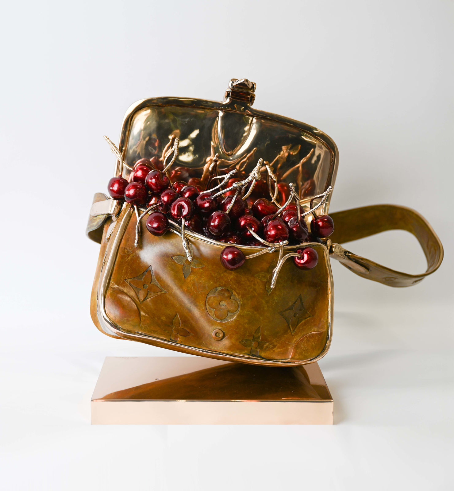 LOTHAR, LADIES DESIRE LOUIS VUITTON