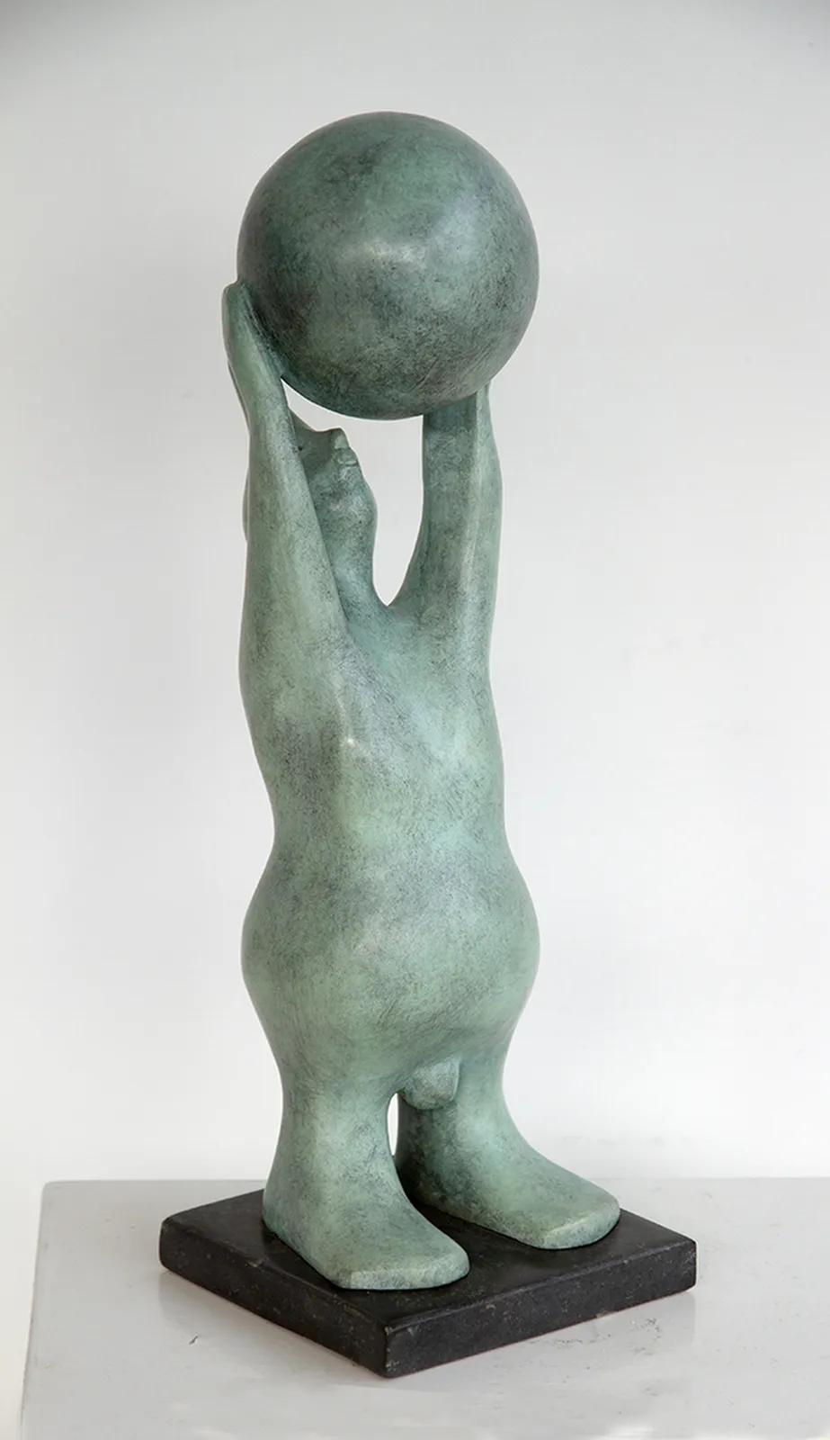 LE MAGHIEN, Maghiër lot in zijn handen (wit/grijs)