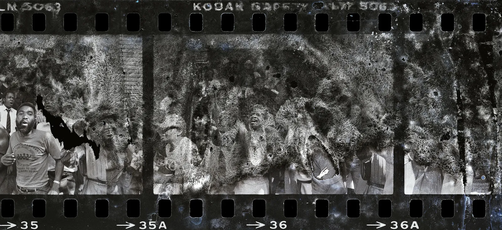 Gideon Mendel, PROTESTORS OUTSIDE COSATU HOUSE..., 1986