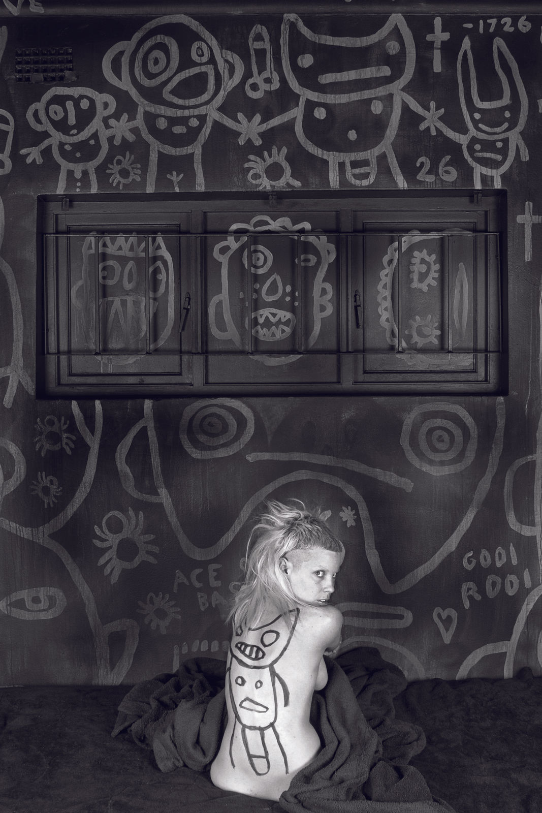 Roger Ballen, GOOI ROOI, 2012