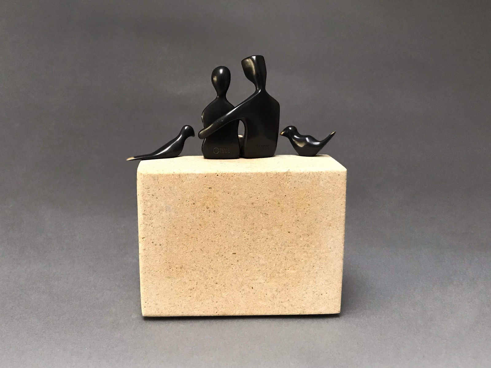 Yenny Cocq, Caress with Bird