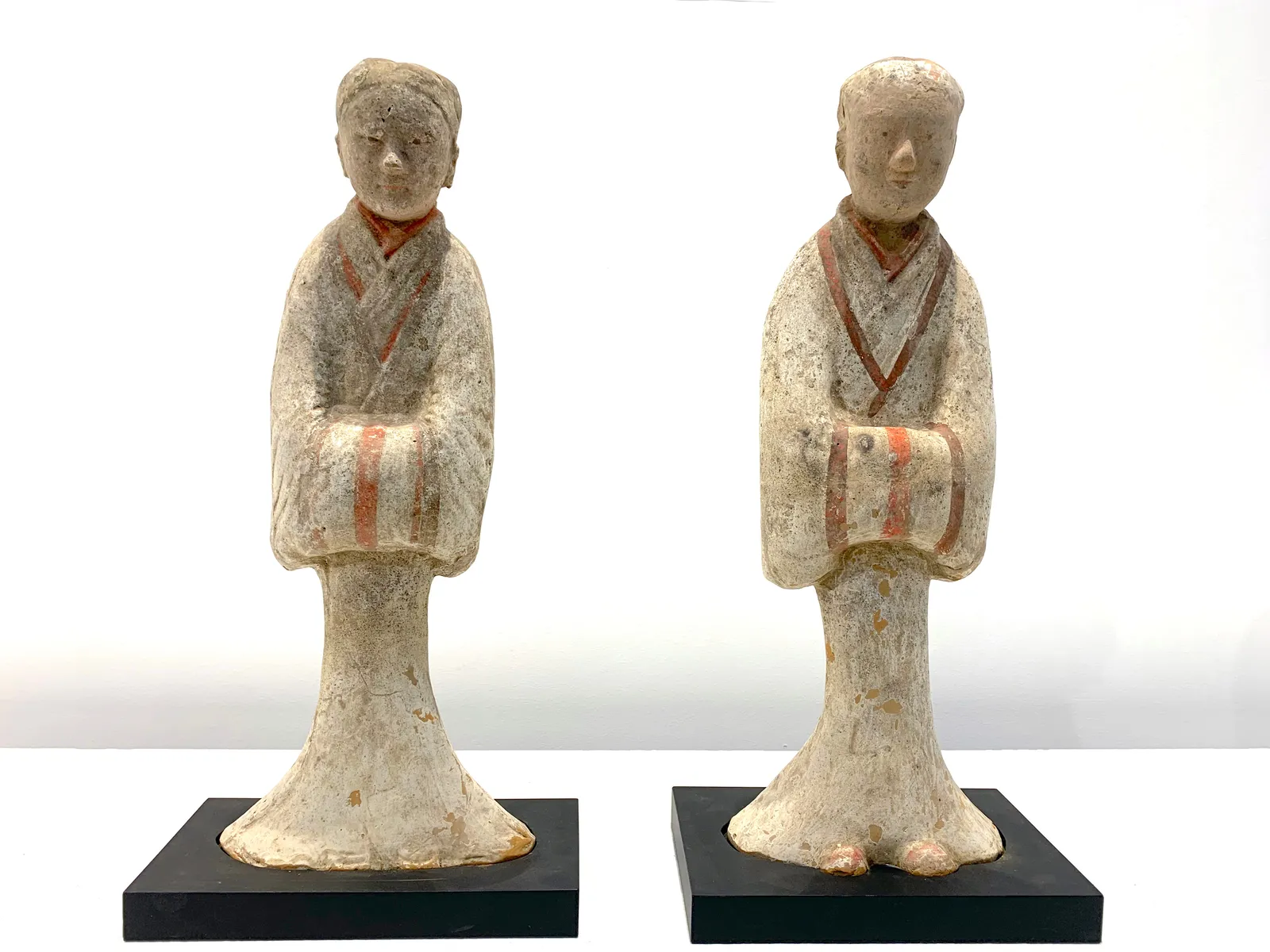 Chinese Antiques 中国古董, A Pair of Painted Pottery Figure of