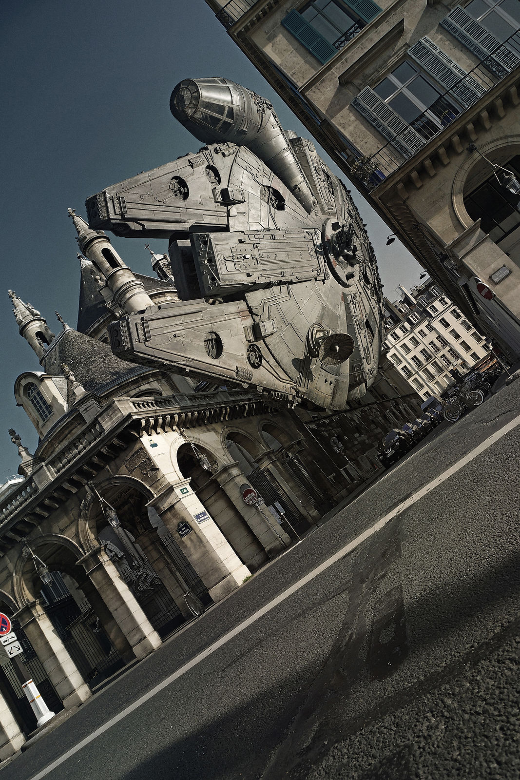 art thema, star wars, star, wars, rivoli, rivoli avenue, paris, star wars paris, , photo, art, arty, science fiction art, star wars art, interior decoration, star wars on the wall, star wars fan, star wars goodies, star wars buy, laurent pons, lease art, art leasing, art investment, art collector, art collection