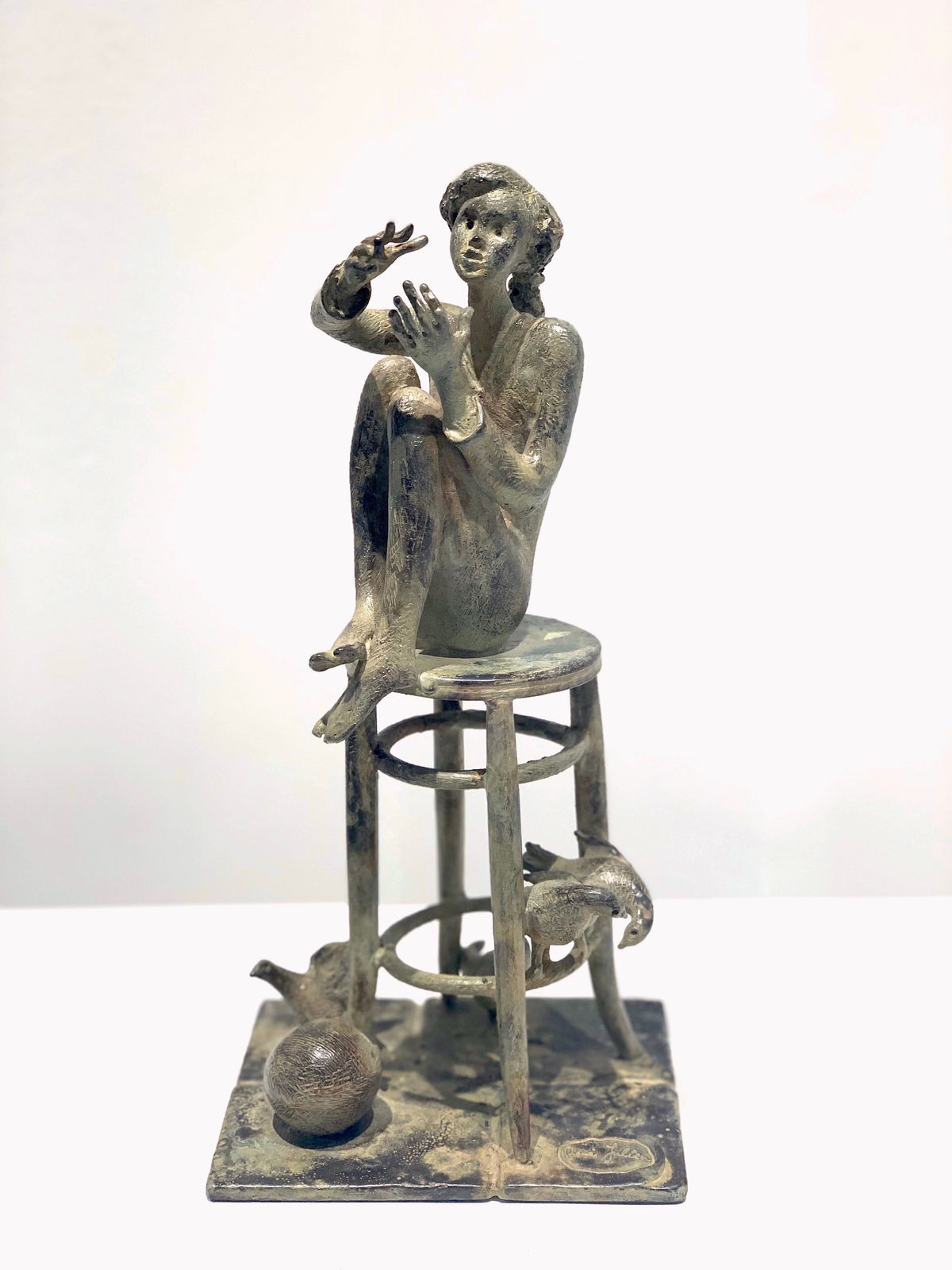 La petite chimère, René Julien, sculpture bronze, sculpture ange, sculpture d'amour, sculpture rêve, sculpture musique, sculpture musique, sculpture femme, sculpture fille, sculpture art, sculpture classique, sculpture d'intérieur, art figuratif, sculpture figurative, sculpture contemporaine design d'intérieur, décoration d'art, décoration de salon, art thema heyi, galerie d'art belge,