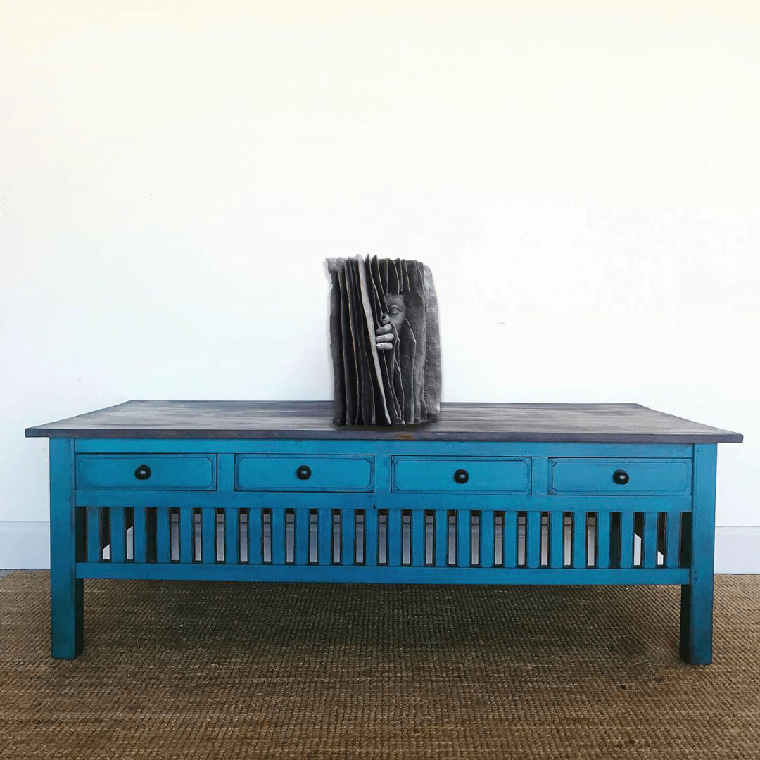 art thema, artthema, art, thema, segreto, occhio, donna, misterioso, libro, viso, diario, spirito, scultura in bronzo, paola grizi, artista italiano, scultura contemporanea, scultura in bronzo, scultura artistica, decorazione artistica, interior design, art design, decorazione del salone, casa d'arte, arte galleria thema heyi, galleria d'arte contemporanea bruxelles