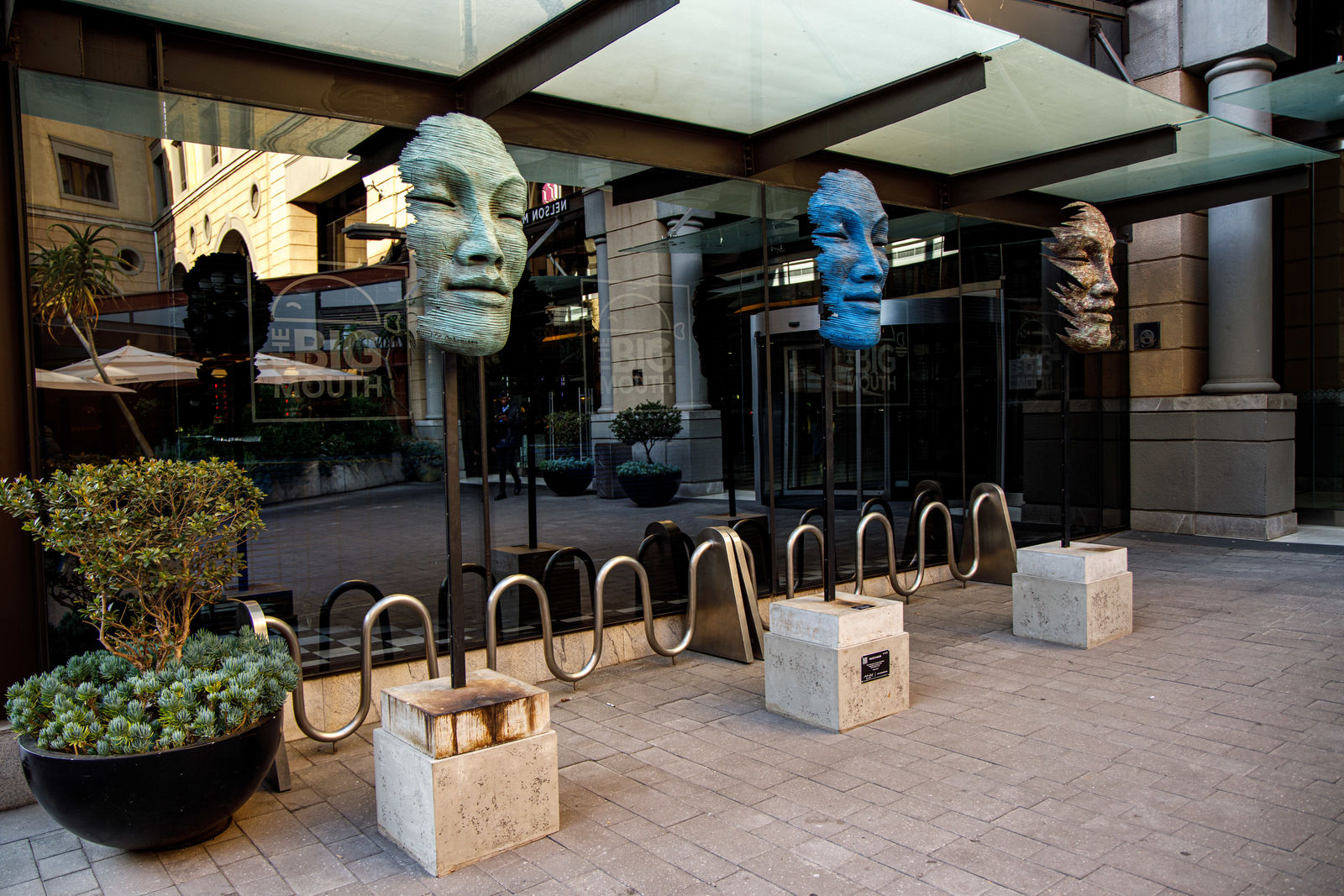 Anton Smit, Faith Mask - Medium - Freestanding - Long Base, 2022