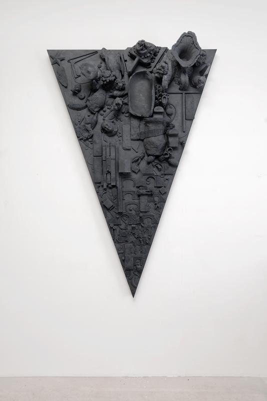 Isabelle Cornaro, Homonymes IV (grey), 2015