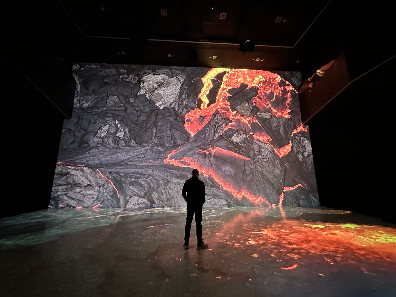 Michael Najjar 迈克尔·耐贾尔, liquid landscape 液态景观, 2022