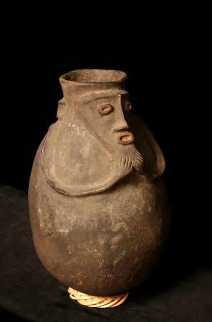 Kaka or Mambila Terracotta Anthropomorphic Vessel