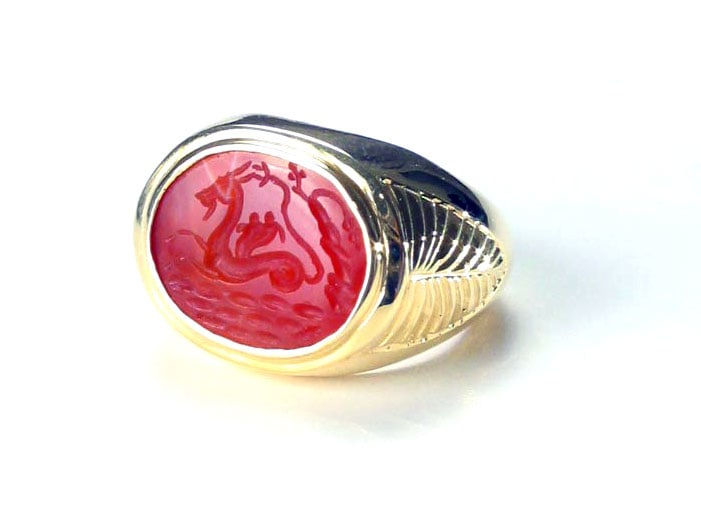Gold Ring Featuring a Classical Revival Carnelian Intaglio Depicting a Sea Horse, 1800 CE - 1900 CE