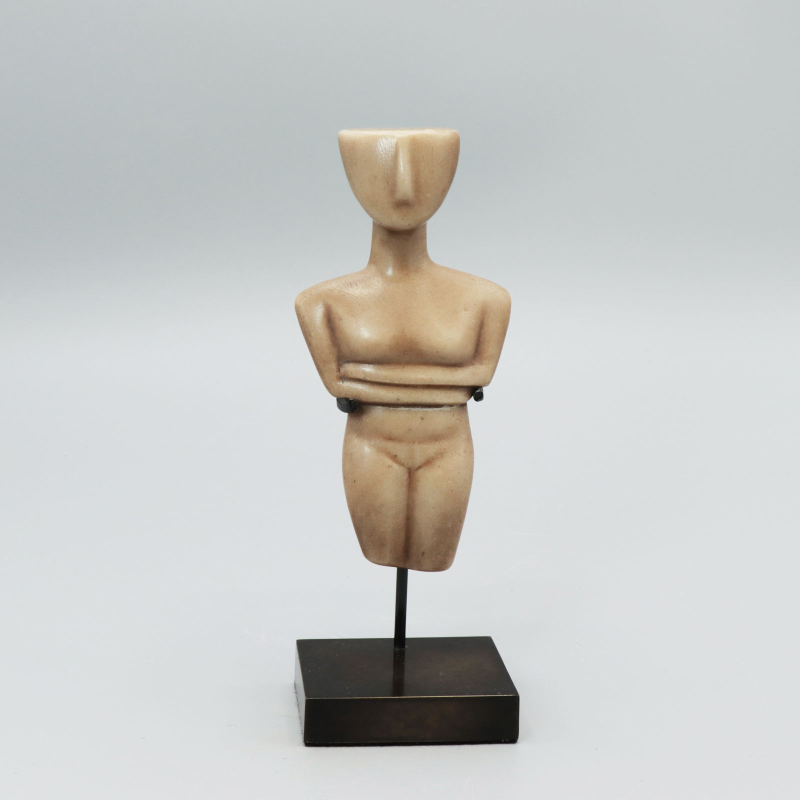 Female Cycladic Figurine, 2800 BC - 2300 BC