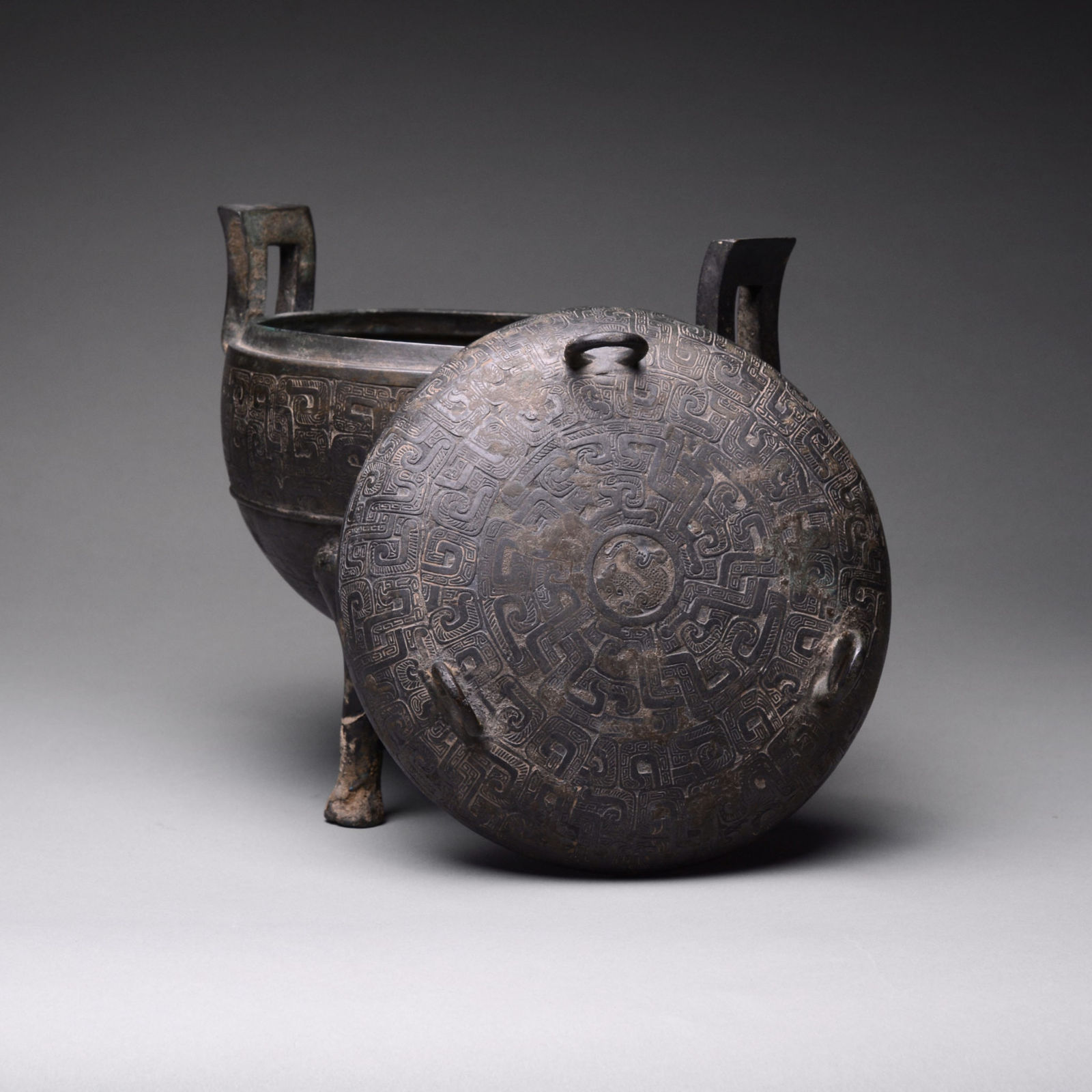 Zhou Bronze Ding, 1046 BCE - 256 CE