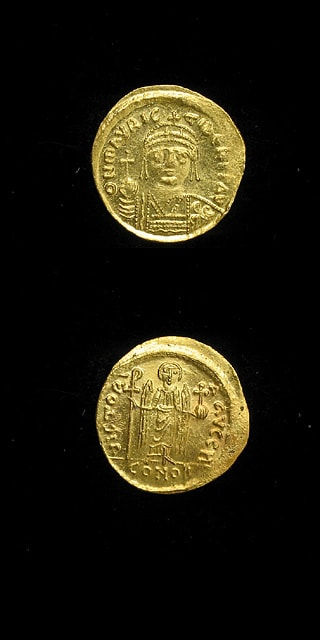 Byzantine Gold Solidus of Emperor Maurice Tiberius, 582 CE - 602 CE