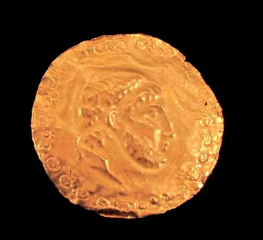Gold repousse medal depicting a head of an Emperor, 200 CE - 400 CE