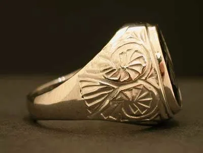 Classical Revival Carnelian Intaglio of a Bee, 18th Century CE - 19th Century CE