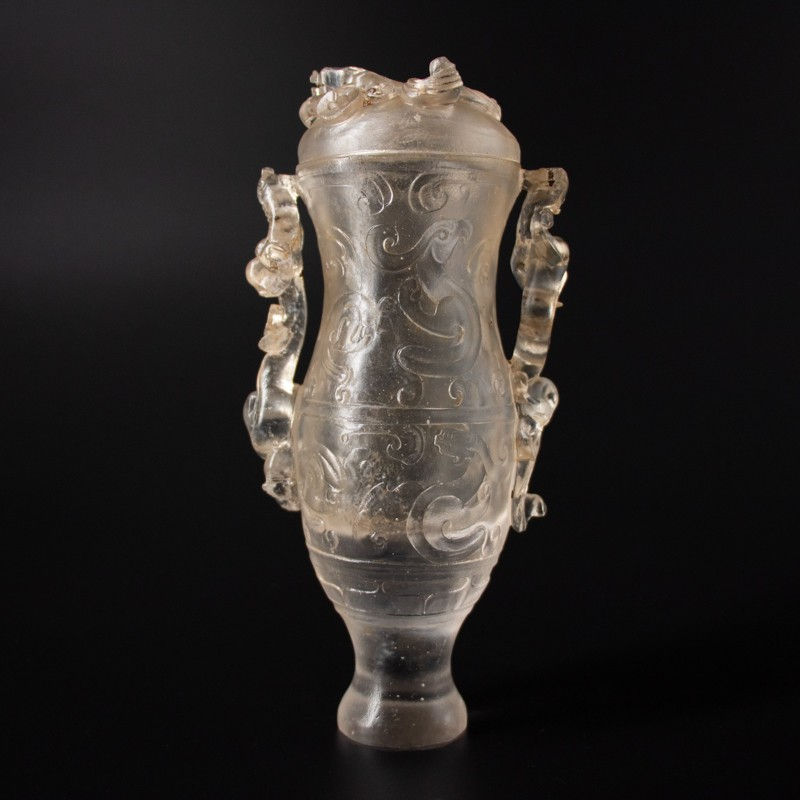 Qing dynasty cast glass lidded cup , 1644-1912