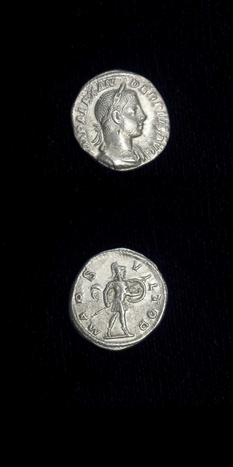 Silver Denarius of Emperor Severus Alexander, 231 CE - 235 CE