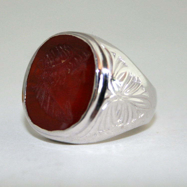 Gold Ring Featuring a Roman Carnelian Intaglio Depicting the Head of an Emperor, 200 CE - 400 CE