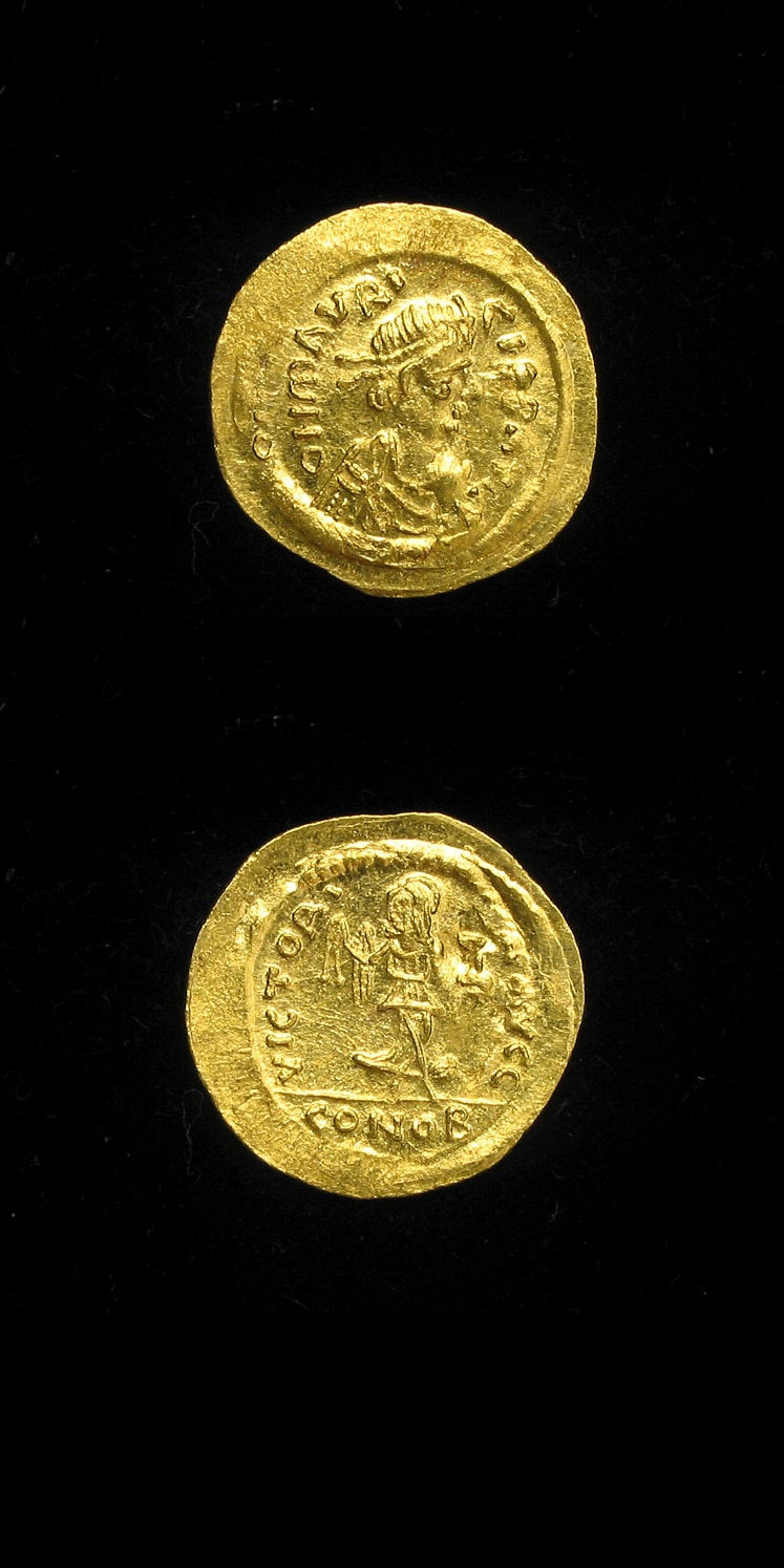 Byzantine Gold Semissis of Emperor Maurice Tiberius, 582 CE - 602 CE