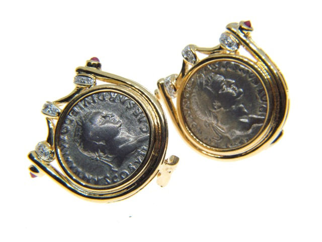 PAIR OF 18K GOLD & DIAMONDSS EARRINGS WITH TWO ROMAN SILVER DENARII