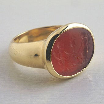 Gold Ring Featuring a Roman Carnelian Intaglio, 100 CE - 300 CE