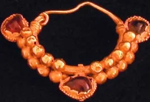 Roman Gold Earrings Set with Three Garnet Beads, 100 CE - 300 CE