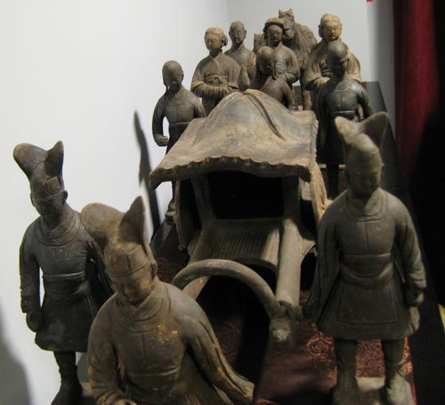 Yuan Dynasty Black Pottery Set, 1260 CE - 1368 CE