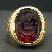 Gold Ring Featuring a Classical Revival Carnelian Intaglio of a Nest, 18th Century CE