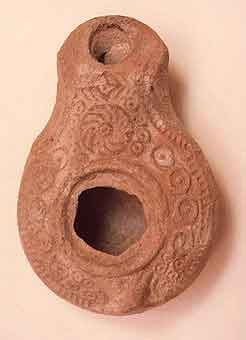 Late Roman Period Terracotta Oil Lamp, 300 CE - 400 CE
