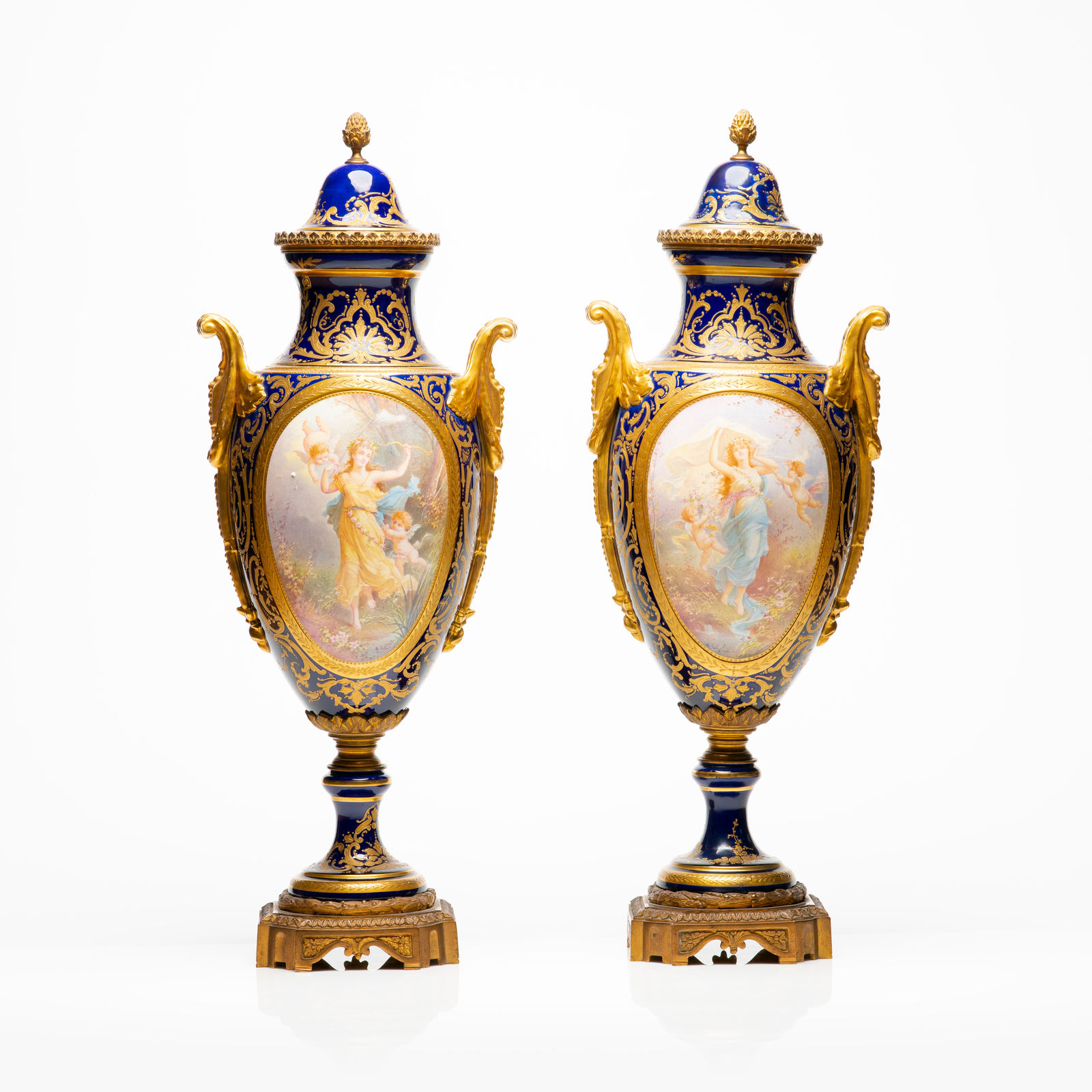 A Pair of Sèvres Porcelain lidded Vase with overlay a figure and Decoration, 18-19th Century