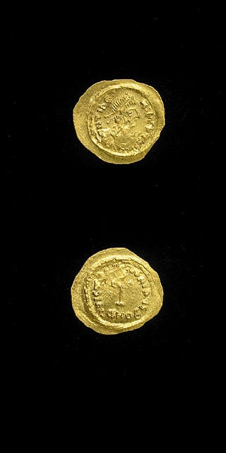 Byzantine Gold Tremissis of Emperor Maurice Tiberius, 582 CE - 602 CE