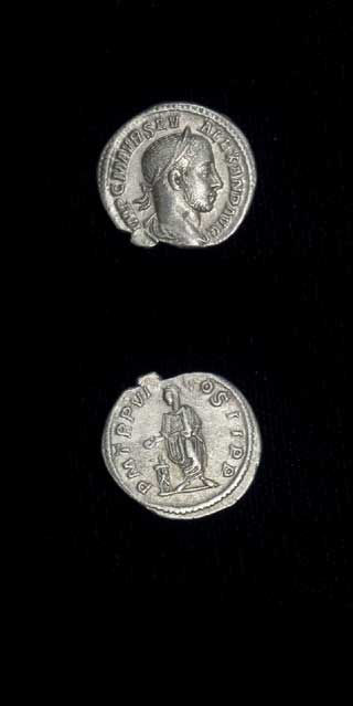 Silver Denarius of Emperor Severus Alexander, 222 CE - 228 CE