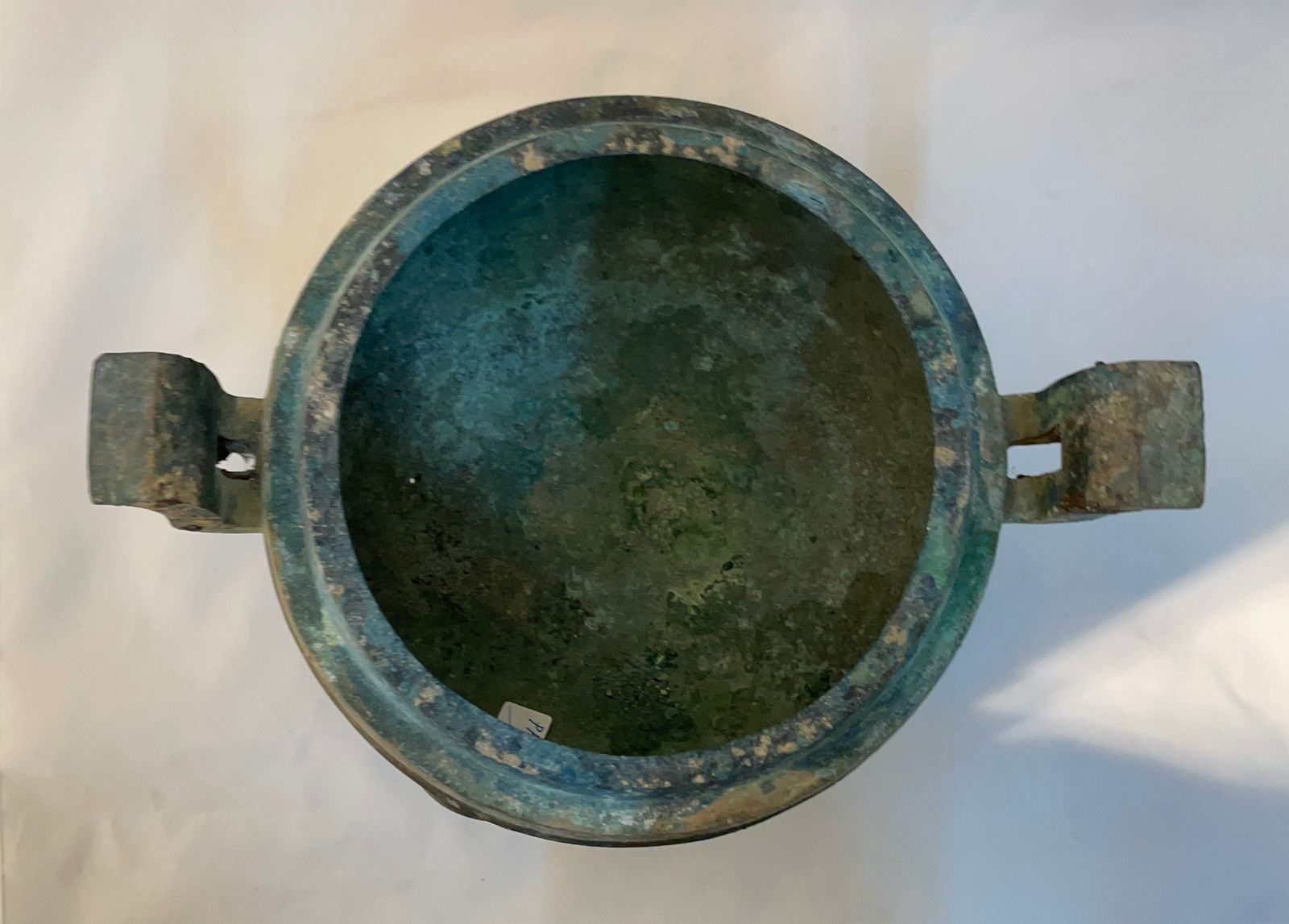 Han Bronze Ding, 206 BCE - 220 CE