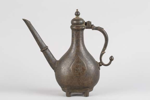 Bronze islamic pot, 1700 CE - 1900 CE
