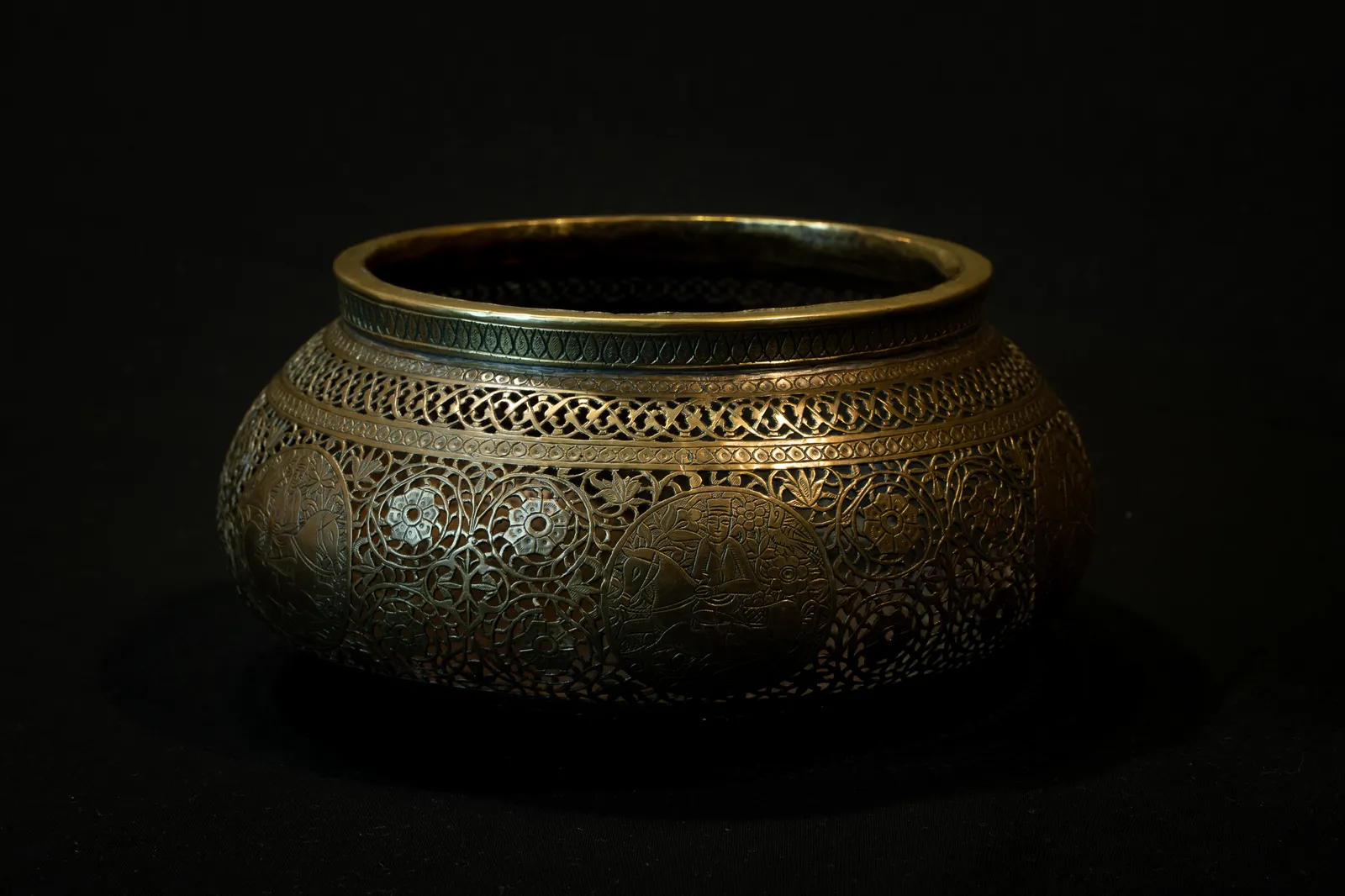 Mongol bowl, 1700 - 1900 CE