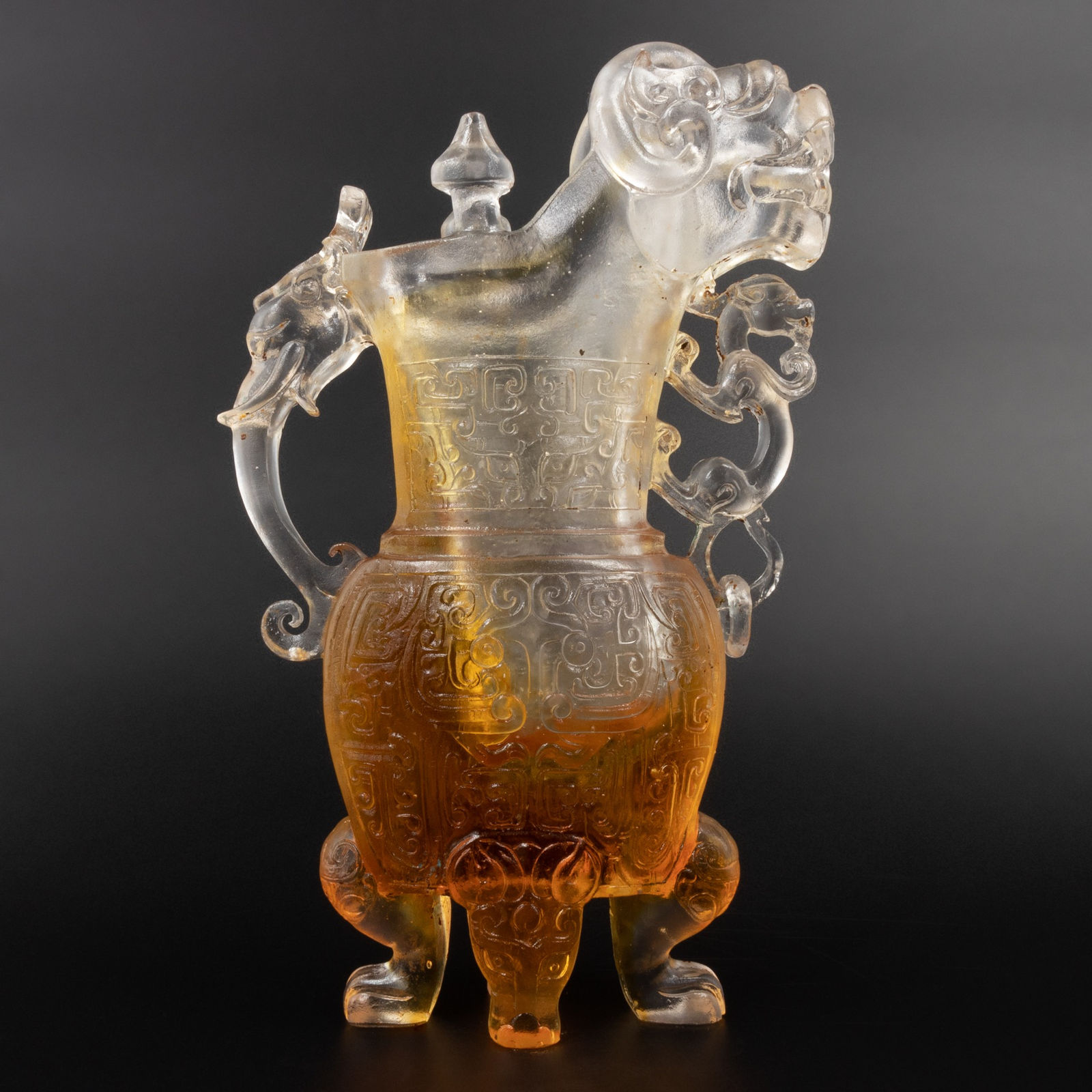Qing dynasty glass vessel , 1644-1912 CE