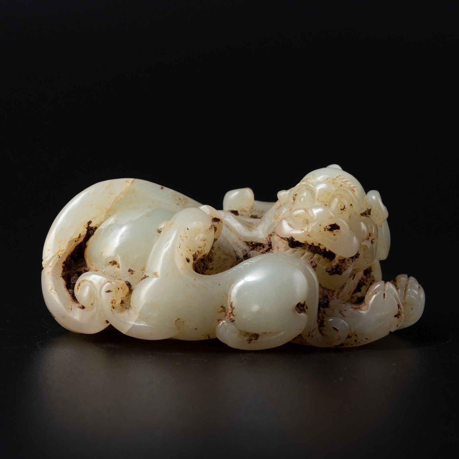 Jade Carving of Two Reclining Mythological Beasts, 15th-17th Century CE