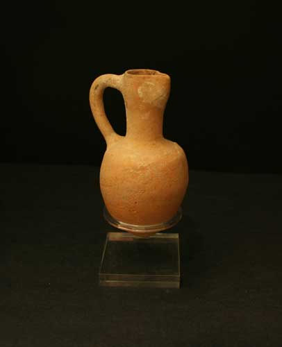 Middle Bronze Age Terracotta Decanter, 1900 BCE - 1600 BCE